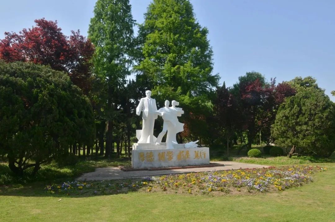 學校照片2.jpg